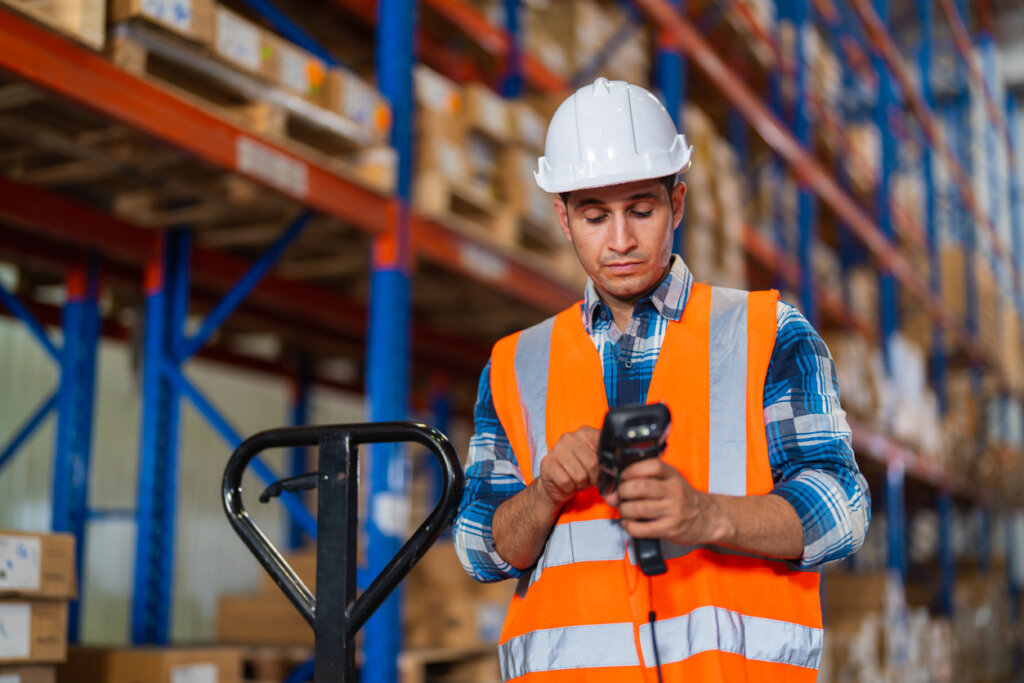 Picking to fill your store orders accurately and efficiently